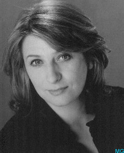 Caroline Quentin