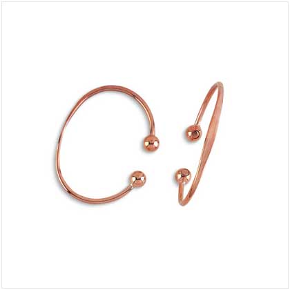 MAGNETIC CUFF-STYLE BRACELET