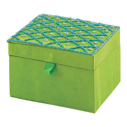 FABRIC EMBROIDERD JEWELRY BOX