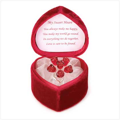 ROMANTIC ROSE BOUQUET GIFT BOX