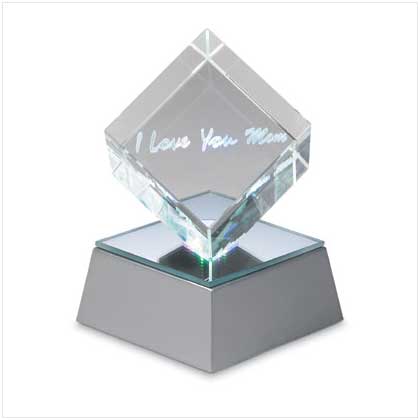 'I LOVE YOU MOM' LIGHTED CUBE