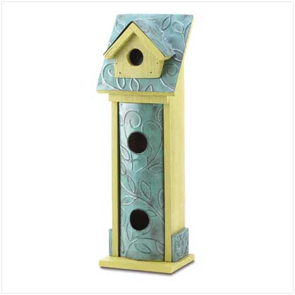 COUNTRY CHARMER BIRDHOUSE
